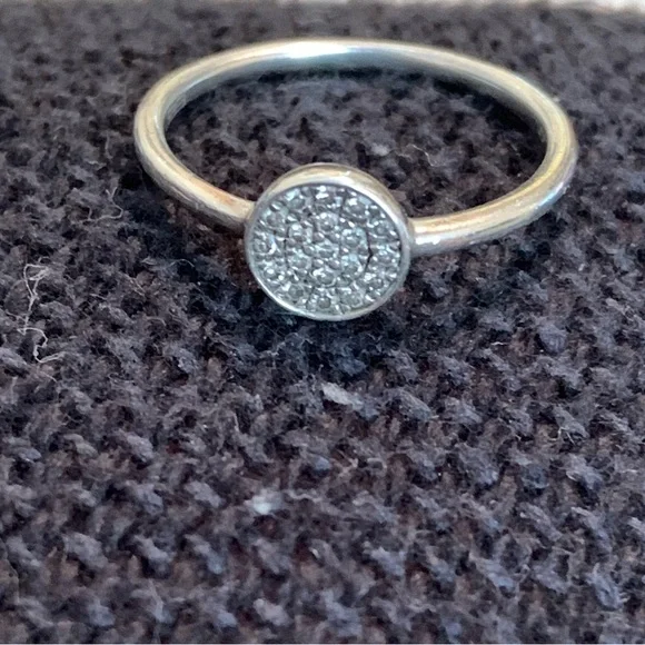 PRE-LOVED DIAMOND PAVÉ RING SIZE 7 - Picture 3 of 5